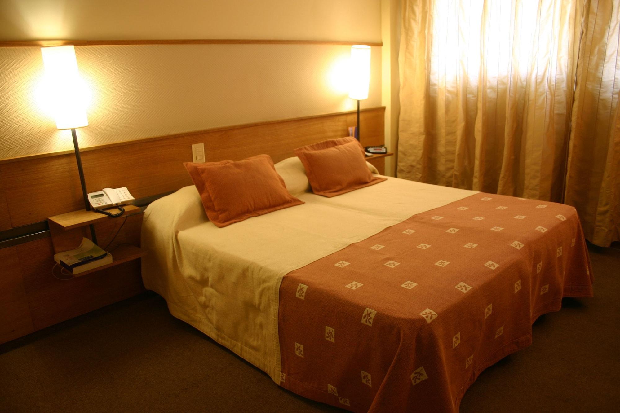 Hotel Cordon Del Plata メンドーサ エクステリア 写真