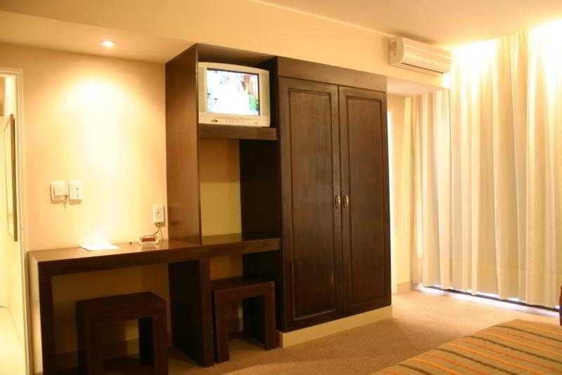 Hotel Cordon Del Plata メンドーサ エクステリア 写真