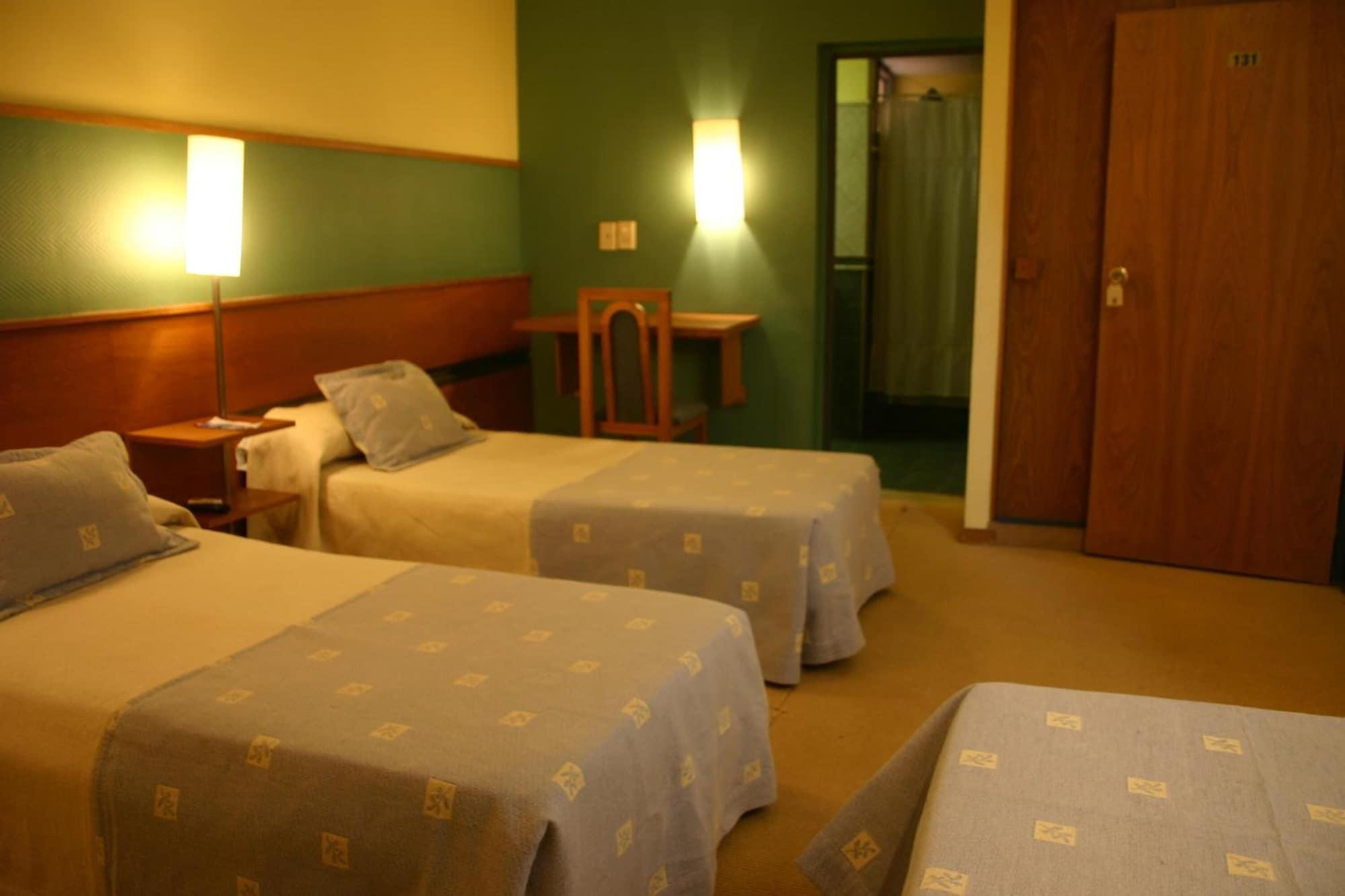 Hotel Cordon Del Plata メンドーサ エクステリア 写真