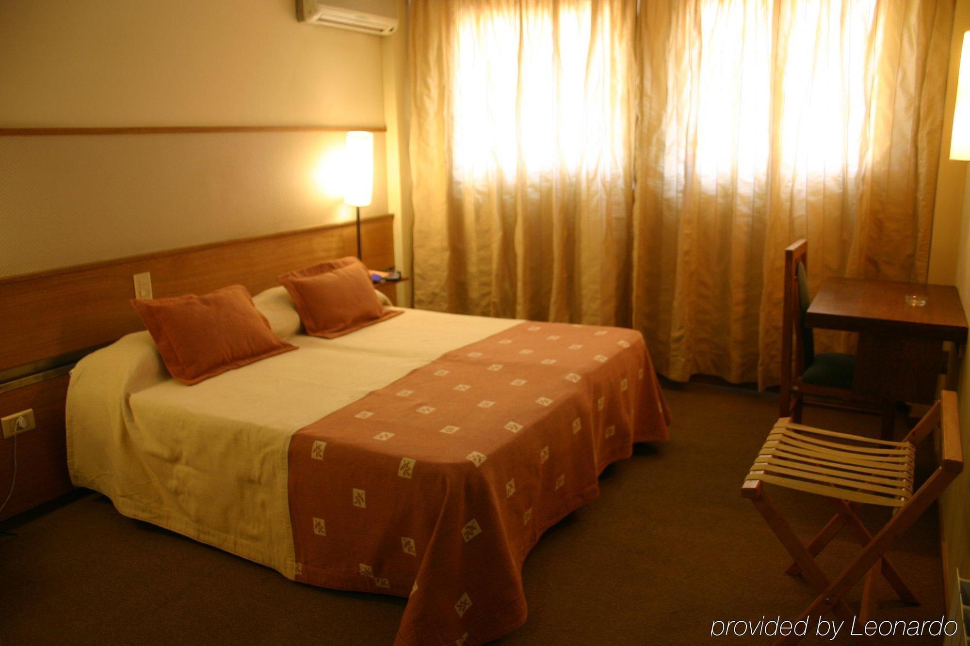 Hotel Cordon Del Plata メンドーサ 部屋 写真