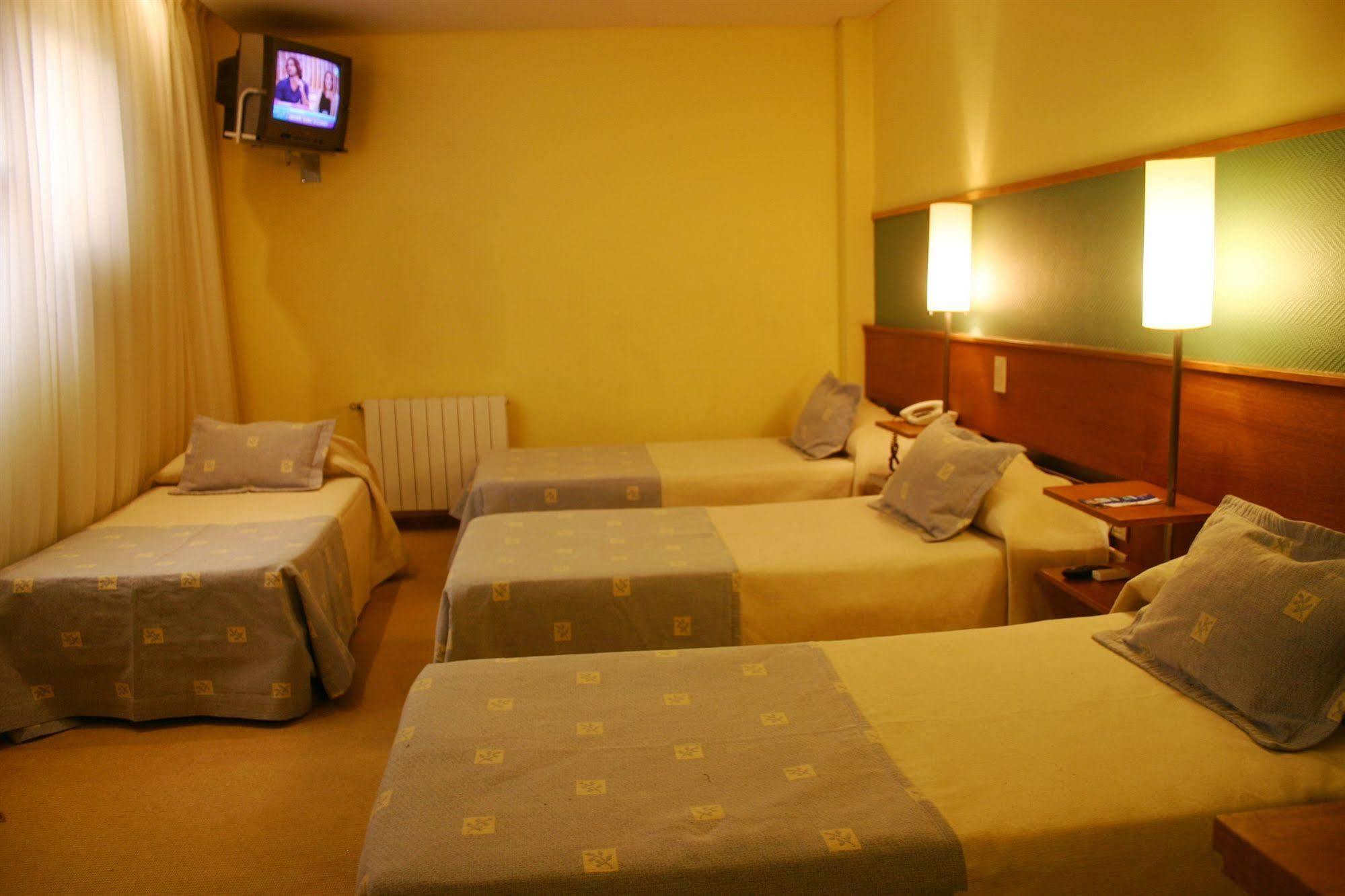 Hotel Cordon Del Plata メンドーサ エクステリア 写真